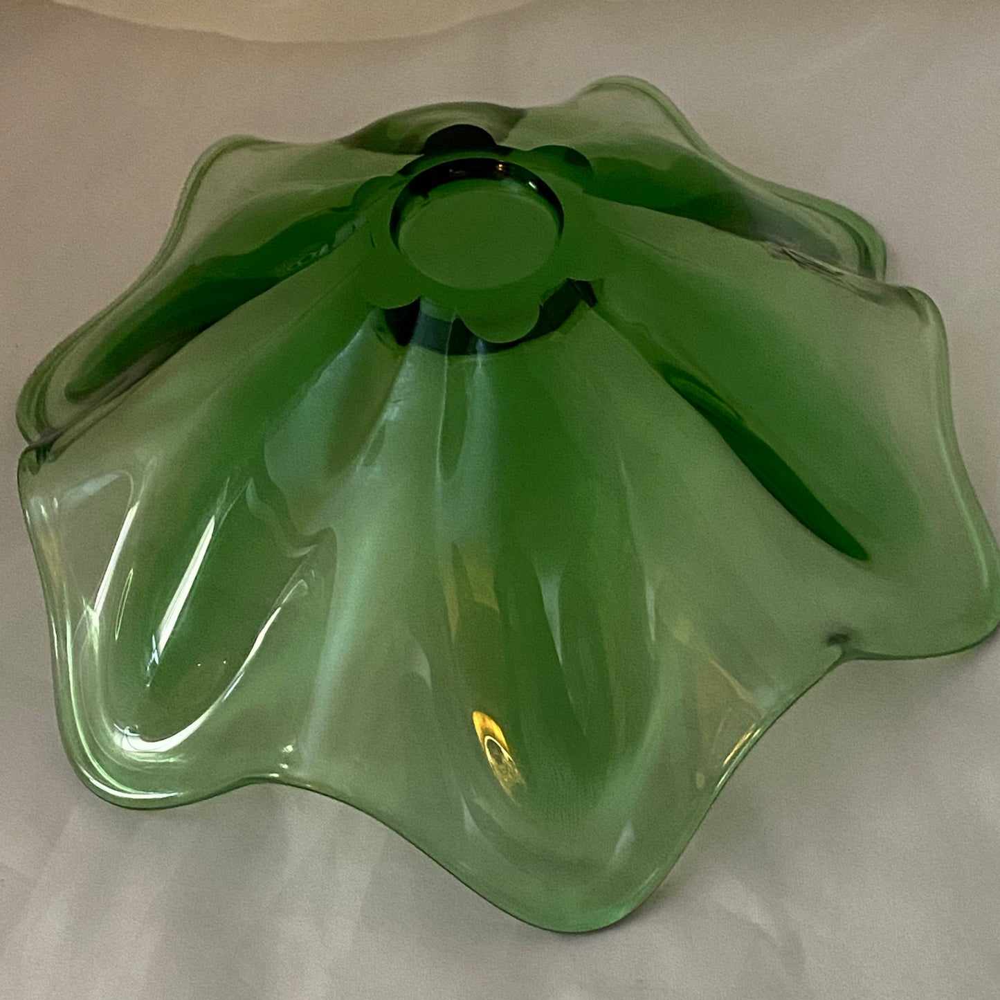 Viking Epic Green 6-Petal Bowl Back