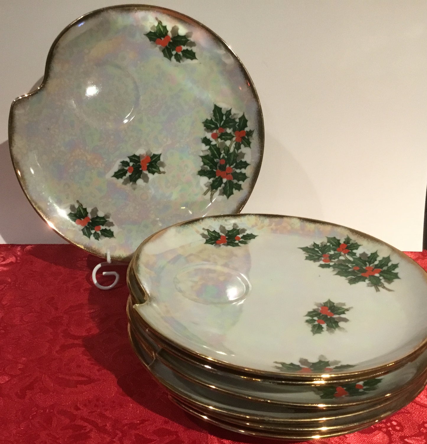 Vintage Ucagco Holly Berries Christmas Holiday Snack Plates, Set of 6 - No Cups
