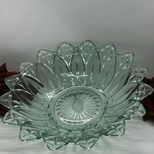 10" FEDERAL GLASS PETAL FLOWER BOWL GREEN