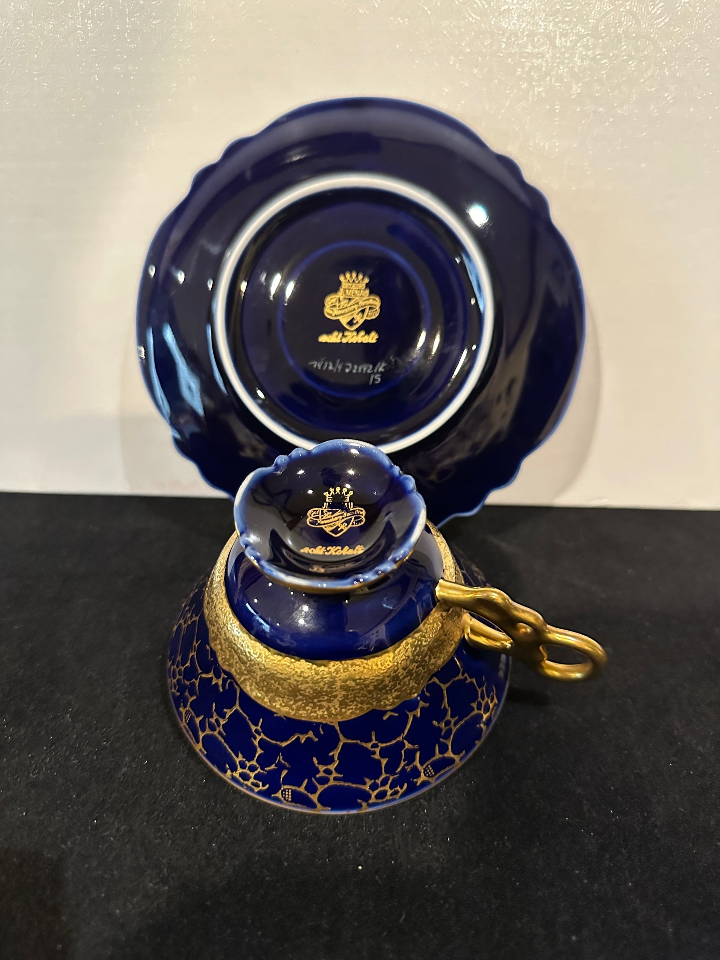 JLMENAU Echt Kobalt Tea Cup & Saucer 24K Gold