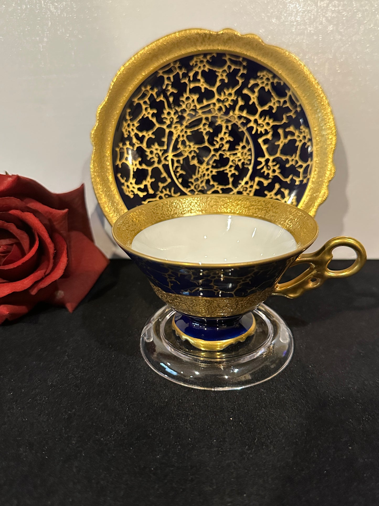 JLMENAU Echt Kobalt Tea Cup & Saucer 24K Gold