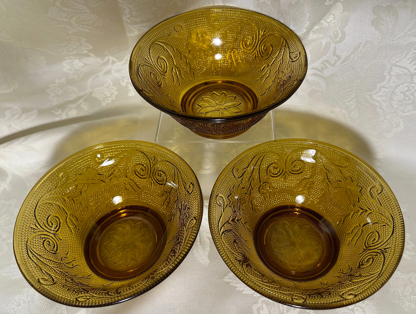 Amber Salad Bowls, Sandwich Collection by TIARA