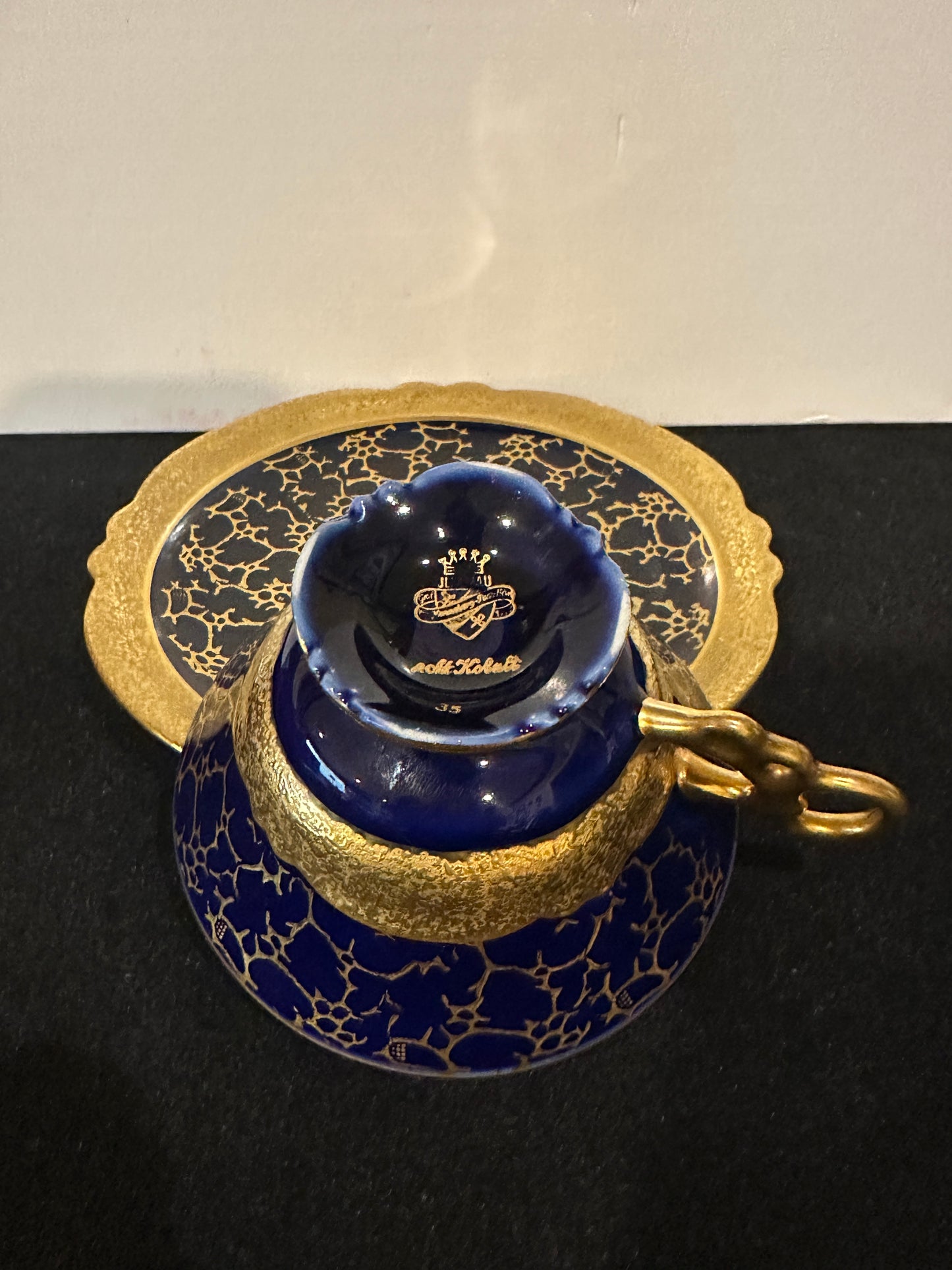 JLMENAU Echt Kobalt Tea Cup & Saucer 24K Gold