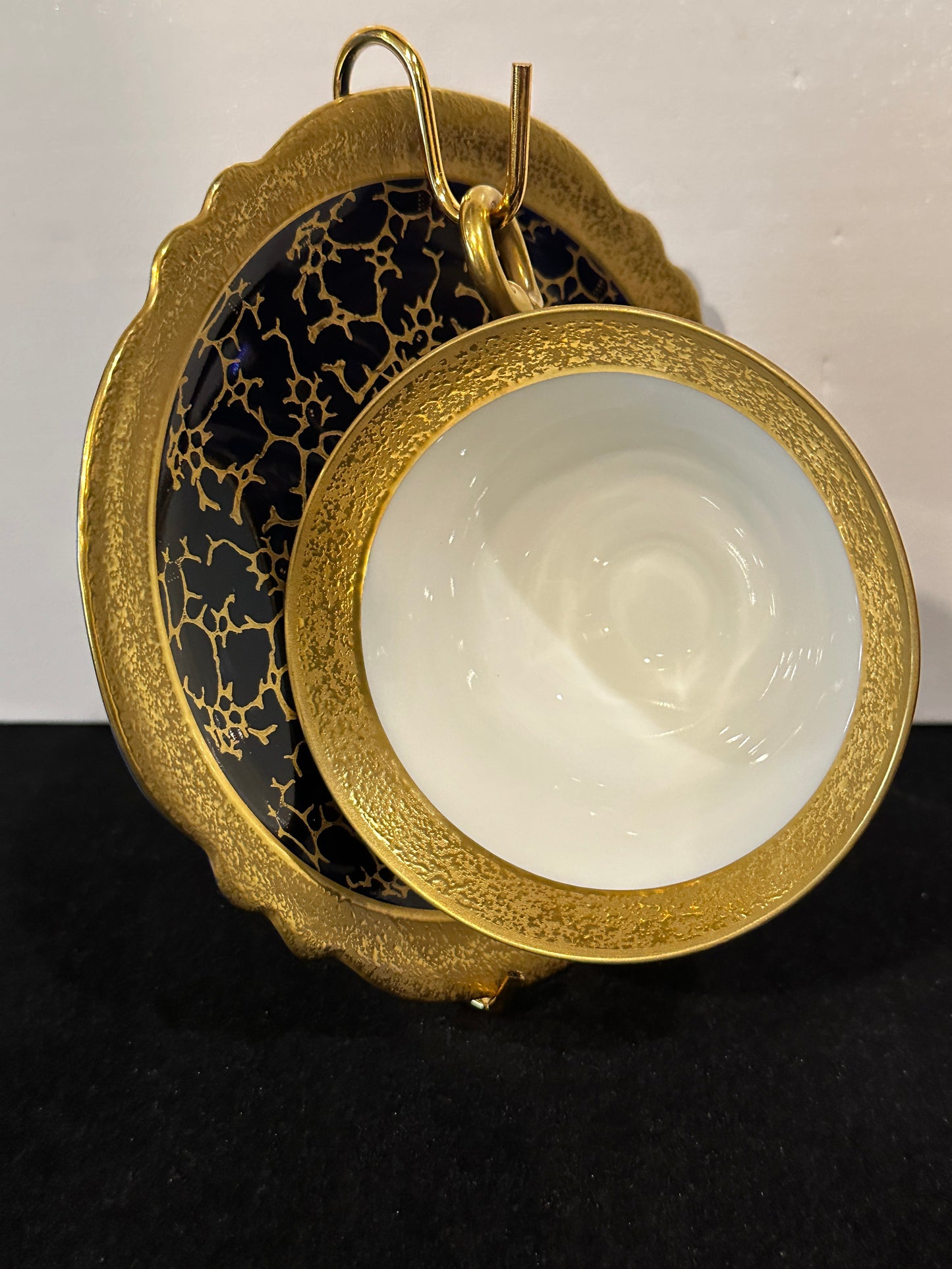 JLMENAU Echt Kobalt Tea Cup & Saucer 24K Gold