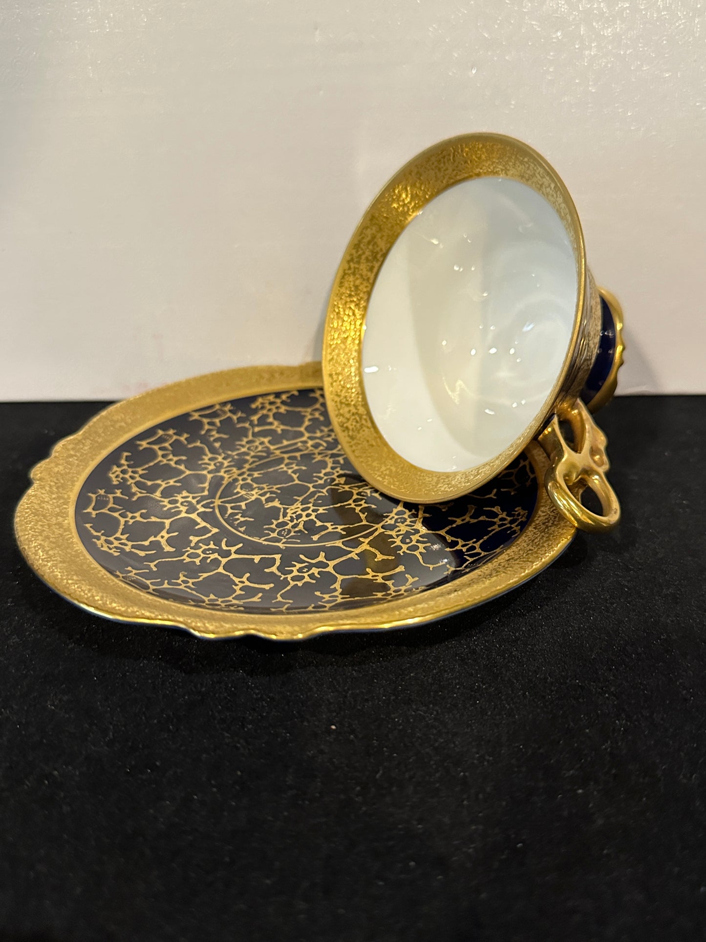 JLMENAU Echt Kobalt Tea Cup & Saucer 24K Gold