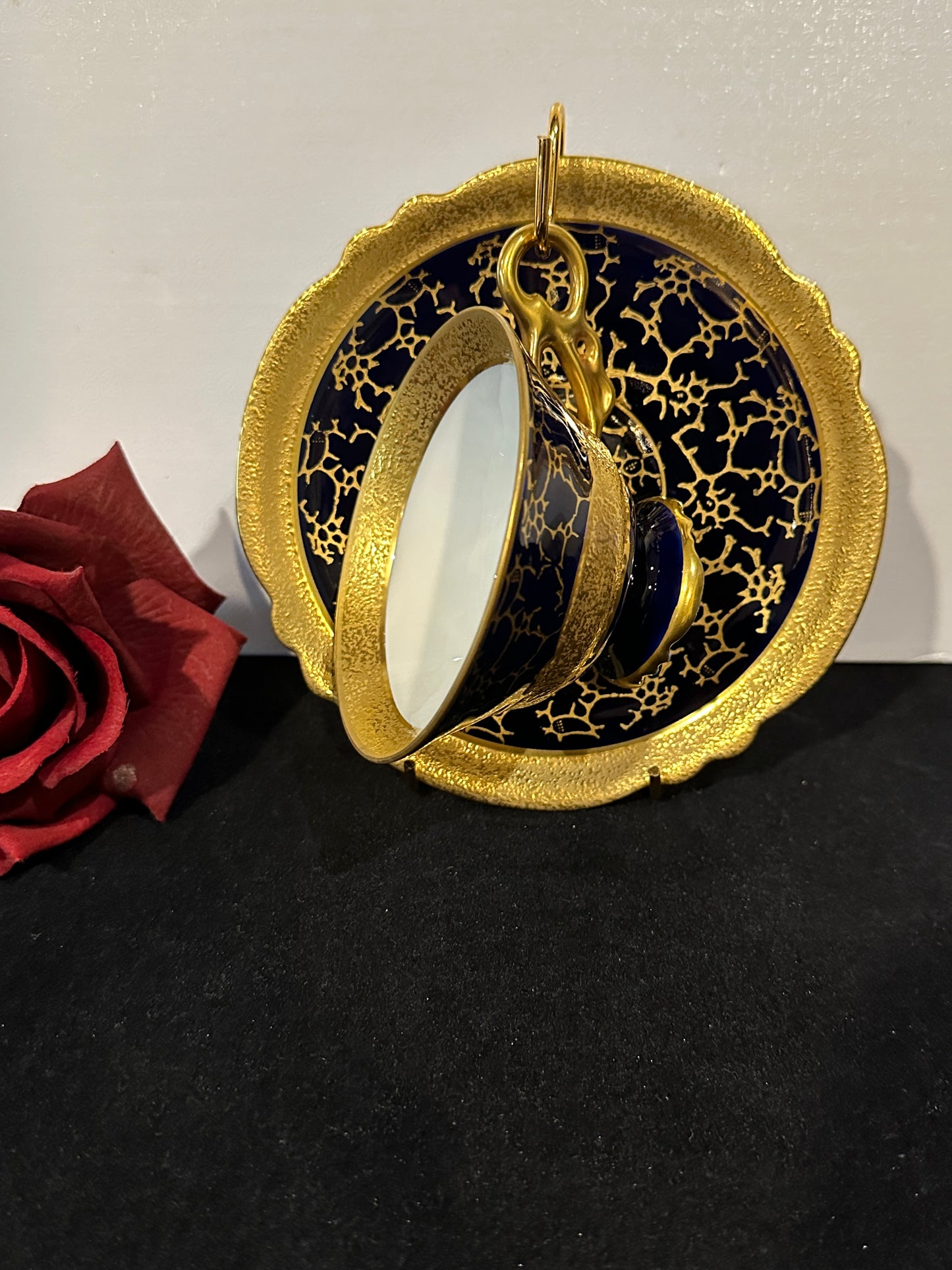 JLMENAU Echt Kobalt Tea Cup & Saucer 24K Gold