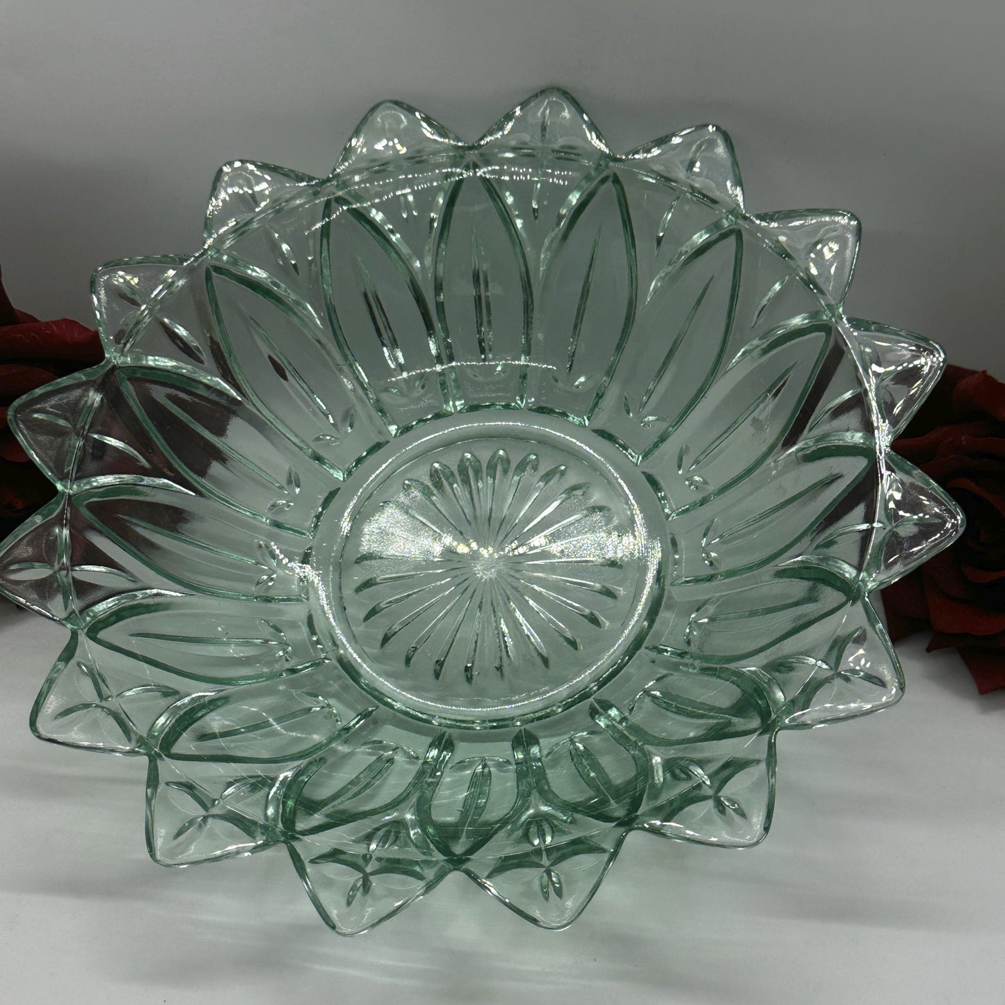 10" FEDERAL GLASS PETAL FLOWER BOWL GREEN