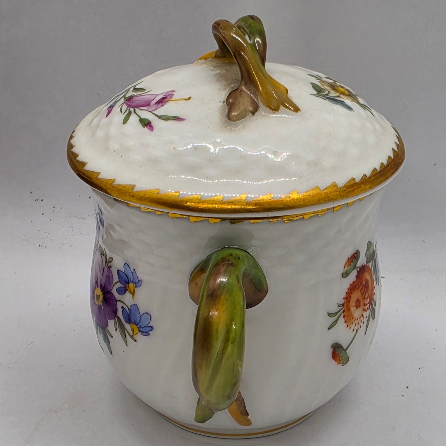 Royal Copenhagen #1542 Saxon Flower Porcelain Pot de Creme with lid