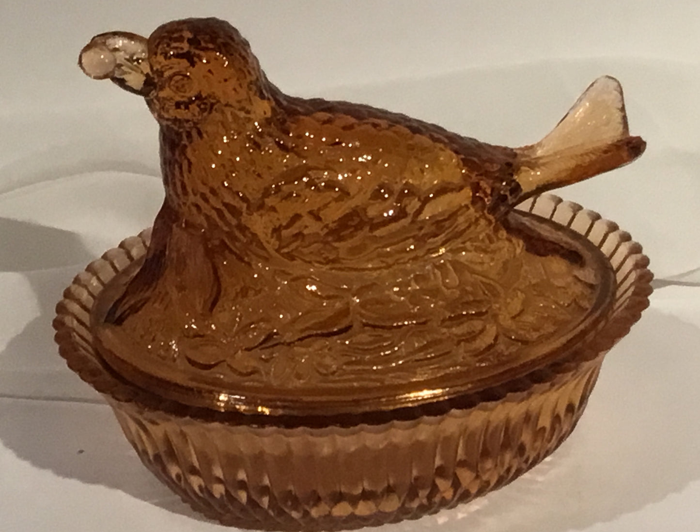 Degenhart Amber Art Glass Robin On Nest Heart Mark “D”