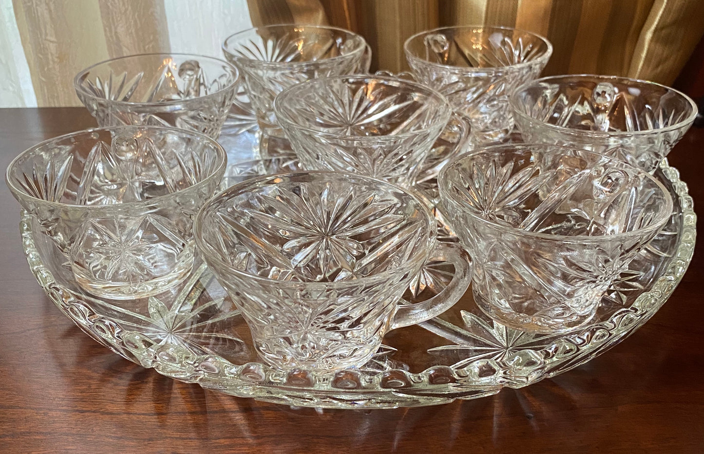 Anchor Hocking Prescut Clear Cupped Edge Torte Plate 6293, w/cups