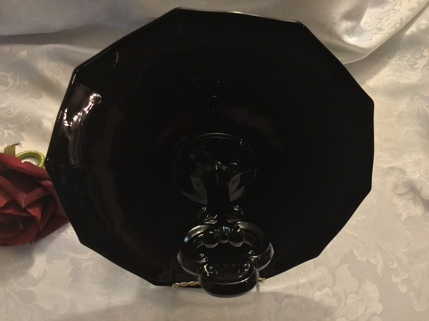 Cambridge Decagon Ebony Black Glass Keyhole Center Handle Snack/Server Tray